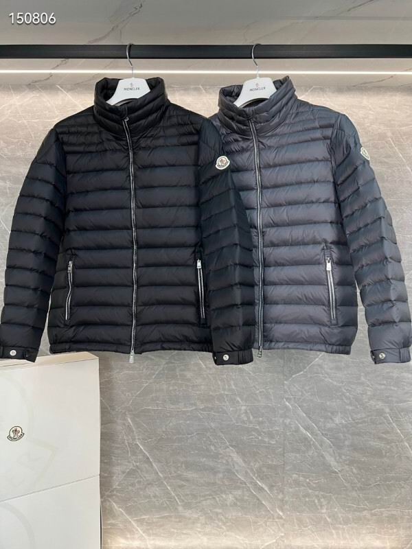 Moncler sz1-5 26yr198